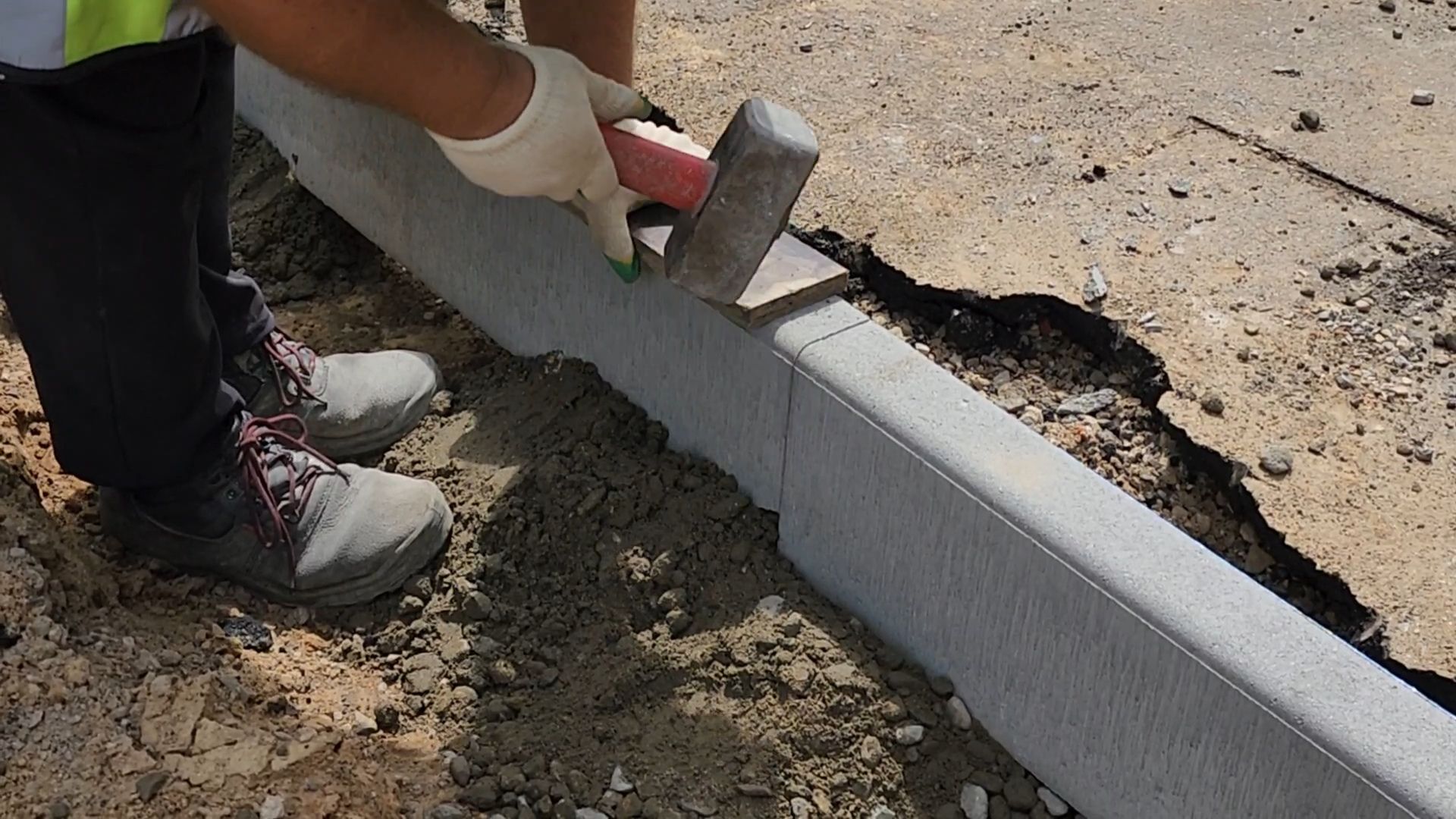 благоустройство, пушкинский городской округ, ивантеевка, благоустройство двора, бордюр, парковка,