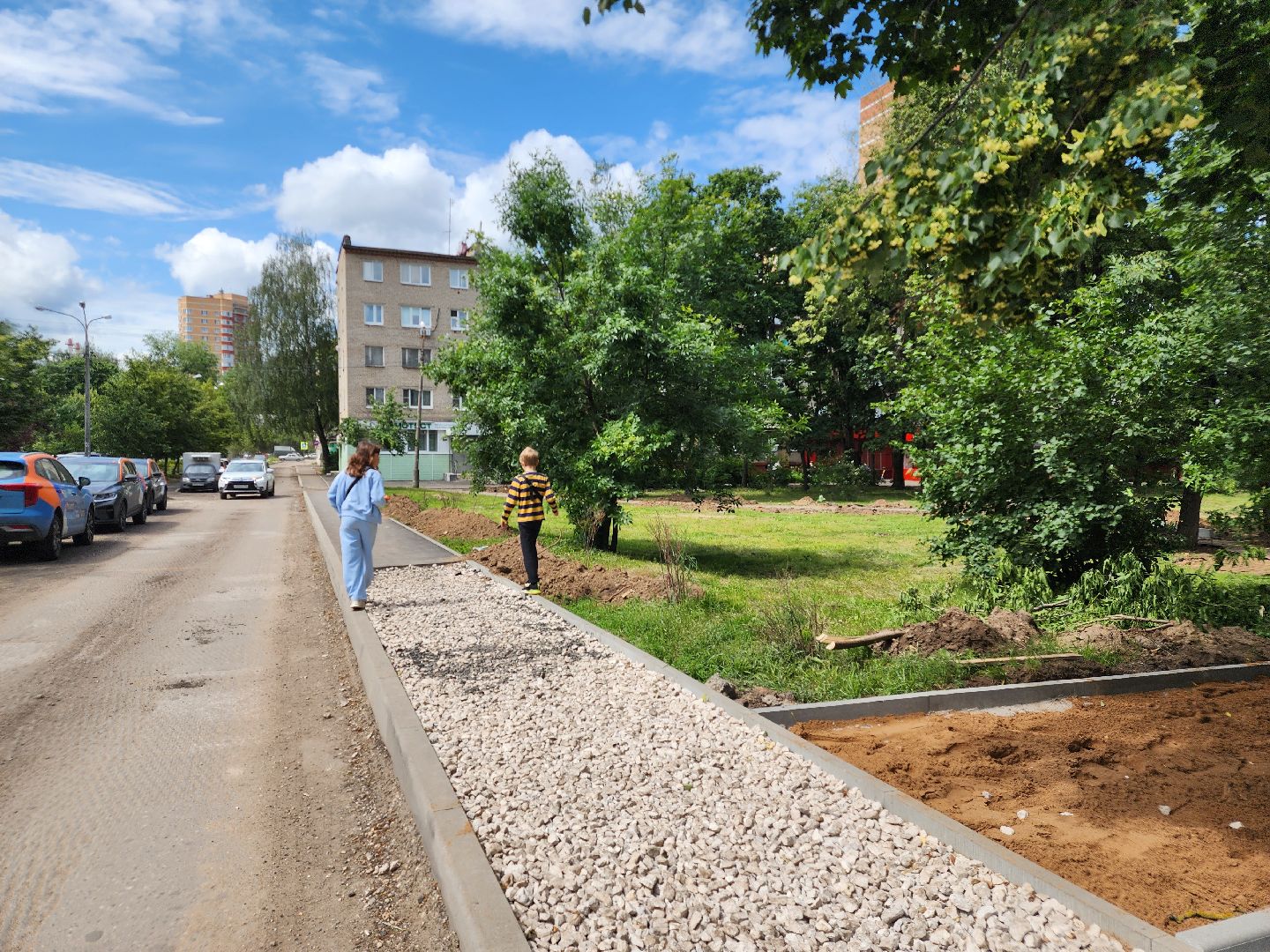 благоустройство, пушкинский городской округ, ивантеевка, благоустройство двора, бордюр, парковка,