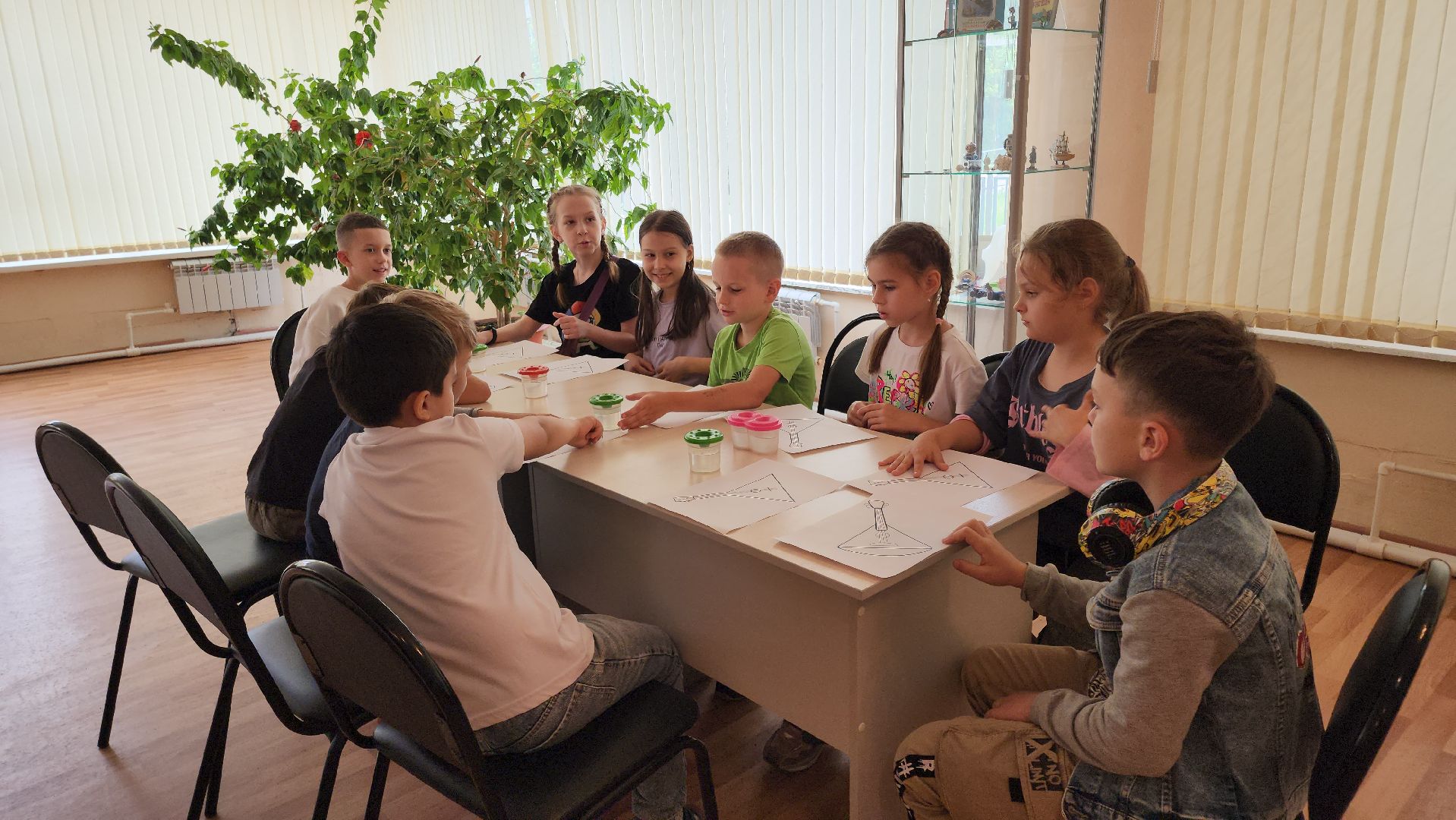 кашира, дети, лагерь, библиотека, балалайка, народные инструменты,