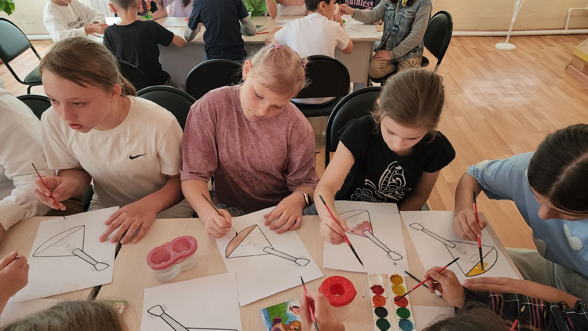 кашира, дети, лагерь, библиотека, балалайка, народные инструменты,