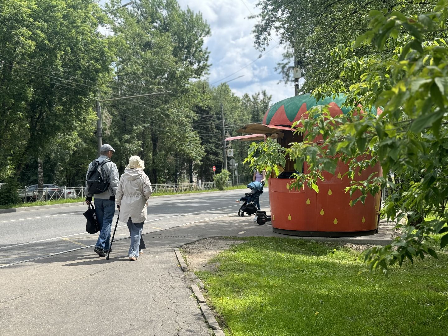 клубника, совхоз имени ленина , киоск клубничка, праздник урожая, ленинский городской округ,