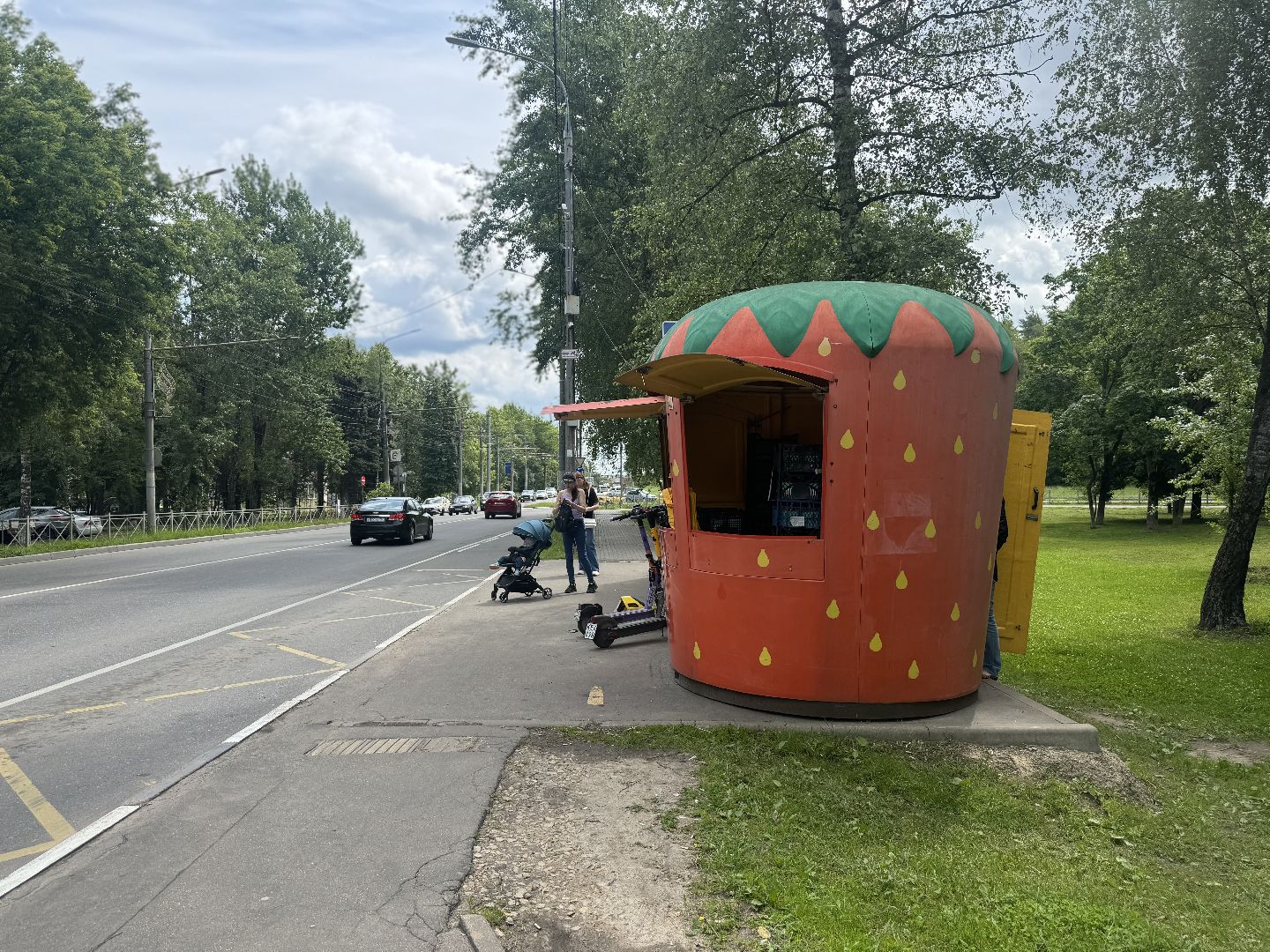 клубника, совхоз имени ленина , киоск клубничка, праздник урожая, ленинский городской округ,