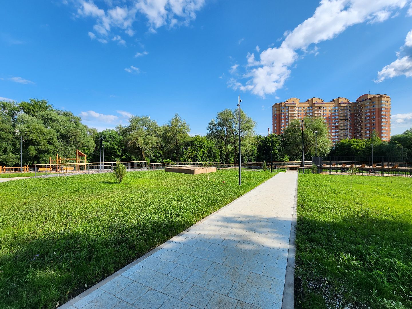 чехов, улица береговая,  набережная реки теребенка, благоустройство, реконструкция, обновление, пешеходные дорожки, прогулочные зоны, тропинки, тротуары, детские и спортивные площадки, пляж, велосипедные дорожки,инженерные сети, госпрограмма московской области, формирование комфортной городской среды,