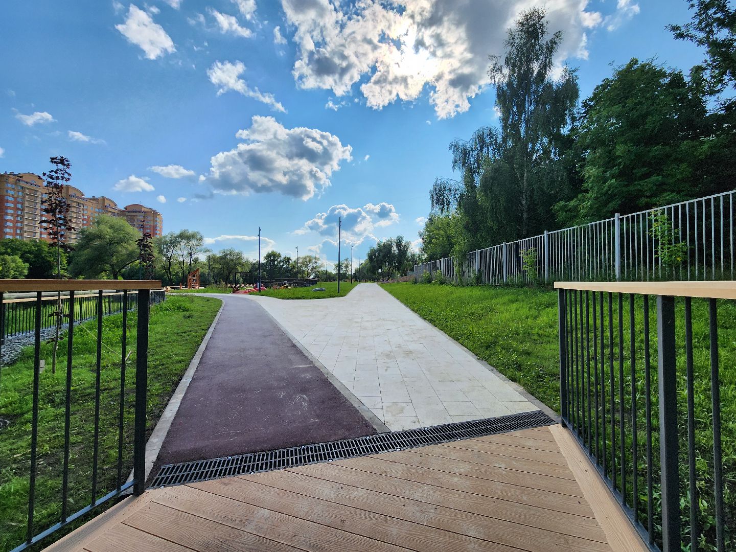 чехов, улица береговая,  набережная реки теребенка, благоустройство, реконструкция, обновление, пешеходные дорожки, прогулочные зоны, тропинки, тротуары, детские и спортивные площадки, пляж, велосипедные дорожки,инженерные сети, госпрограмма московской области, формирование комфортной городской среды,