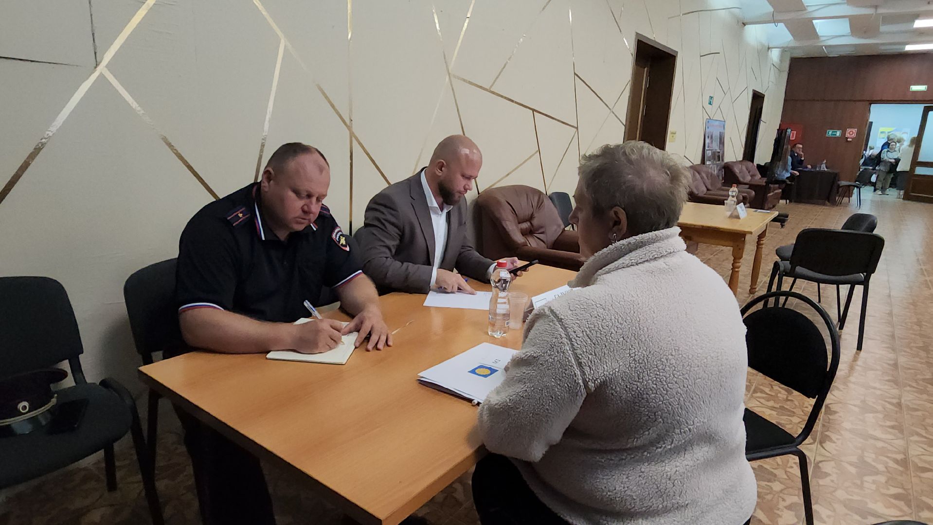 Истра, Власть, выездная администиация,