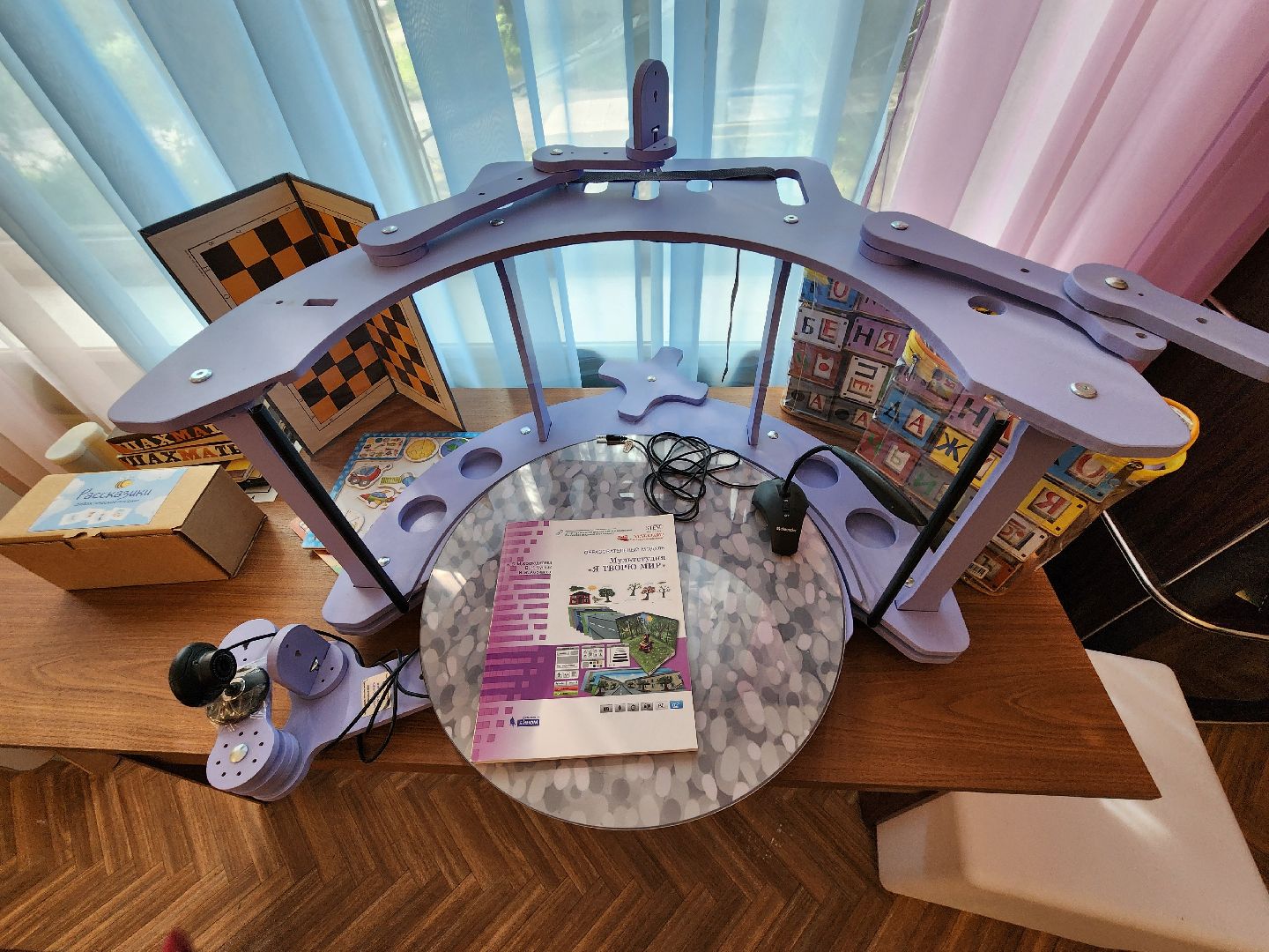 чехов, гимназия 7, дошкольное отделение,  заместитель директора гимназии, елена каргашилова, победитель муниципального этапа конкурса, премия губернатора московской области, номинация дебют, образование,биография, достижения, инновационные технологии, умные решения, нестандартные учебные практики,