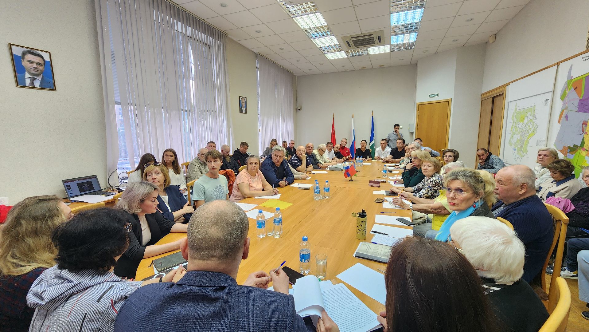 аллея славы, протвино, круглый стол,