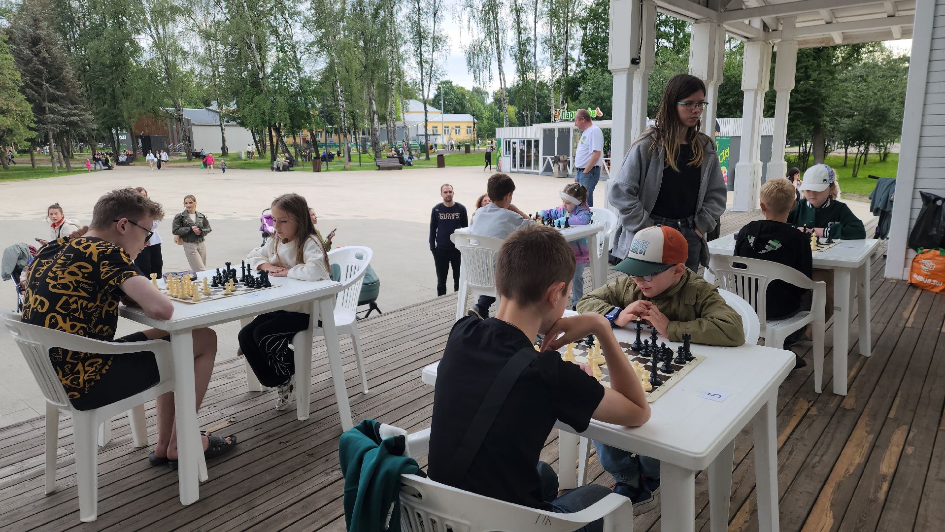 вертикалки, шахматы, турнир, центральный парк,шахматы для детей, шахматный турнир,лето, шахматисты,спорт,