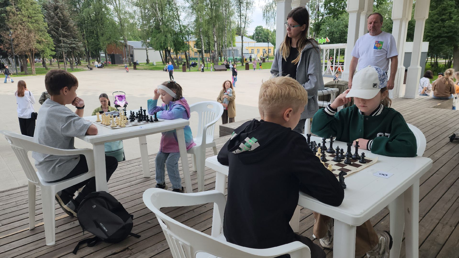 вертикалки, шахматы, турнир, центральный парк,шахматы для детей, шахматный турнир,лето, шахматисты,спорт,