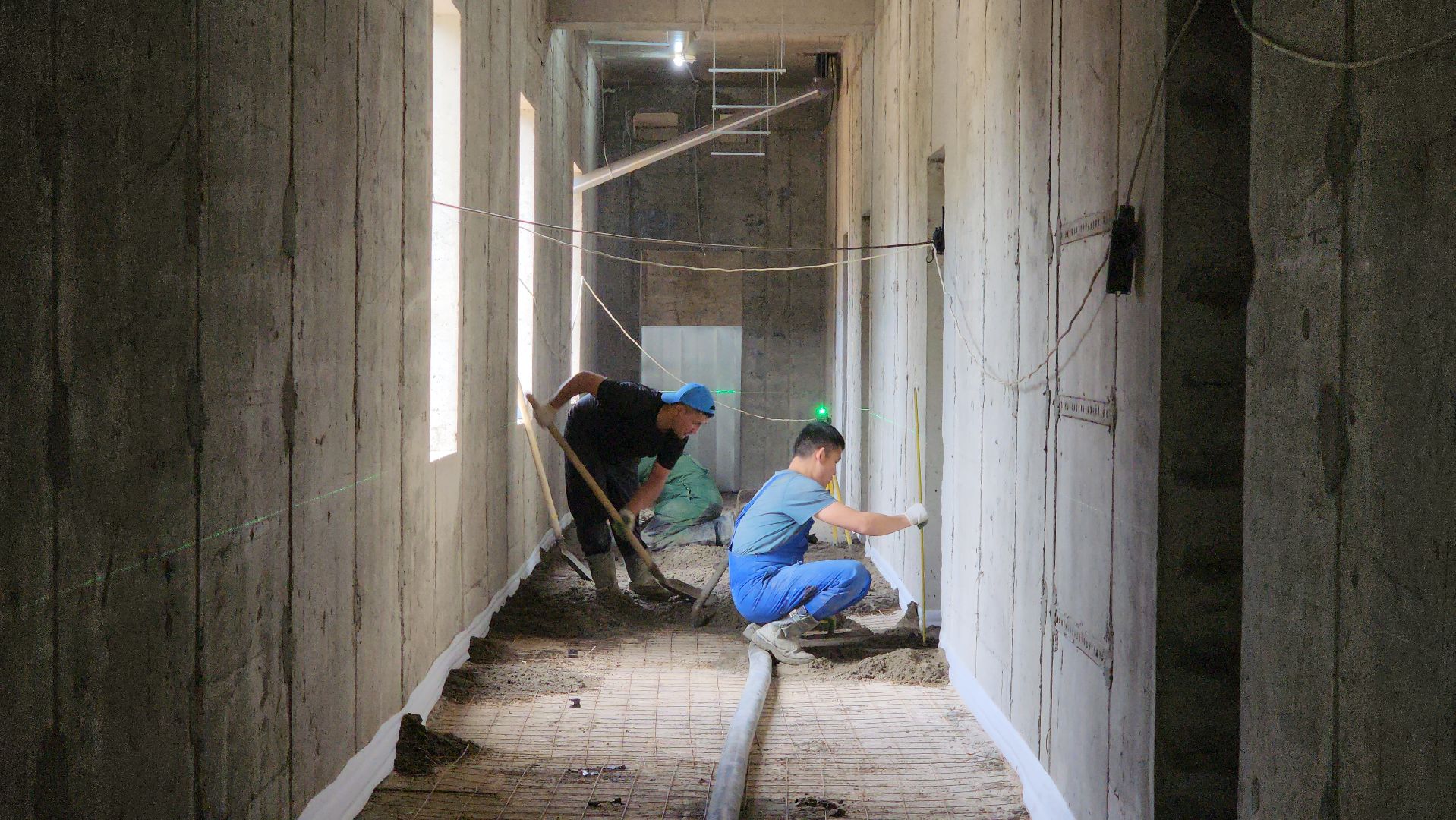 фок с бассейном, Лобня, Остекление ,Черновой пол,