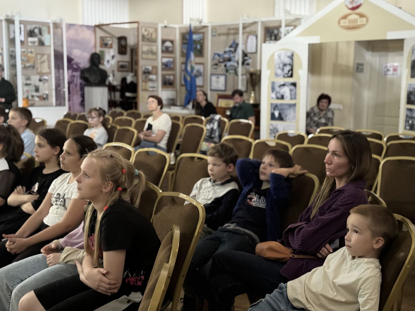 кинопоказ,  пожар во флигеле , историко - культурный центр, ленинский городской округ, школьники,