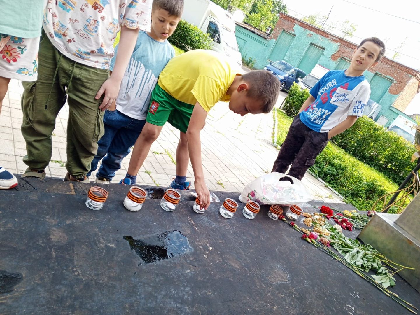 пушкинский округ, поселок, велопробег памяти, дом культуры,дети, велосипедисты,герои вов,дань памяти,памятник вов,минута молчания,вертикалки,