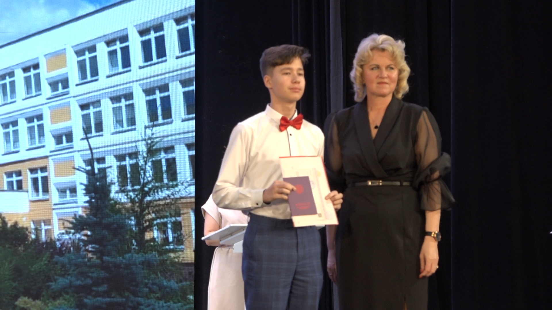 выпускной 9 класс, школа перспектива, власиха перспектива, красный аттестат, выпуск 2025,