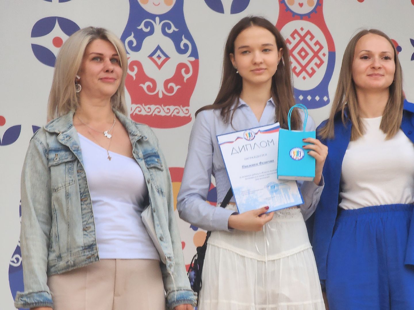 долгопрудный, день молодежи 2025, квиз, пенная вечеринка, дискотека, награждение, кмц,