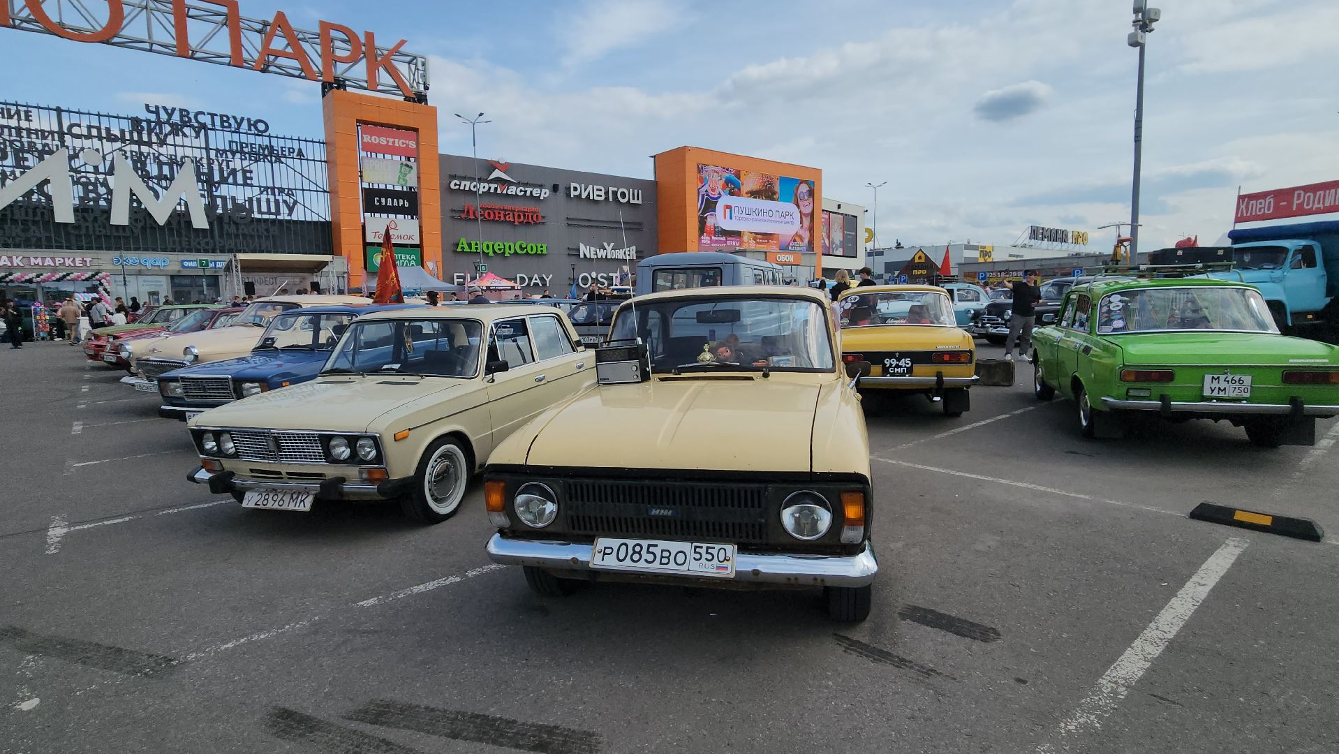 вертикалки, пушкино, ретро машина,ретро-авто,автолюбители,парковка автомобилей,номинация,авто-фестиваль,