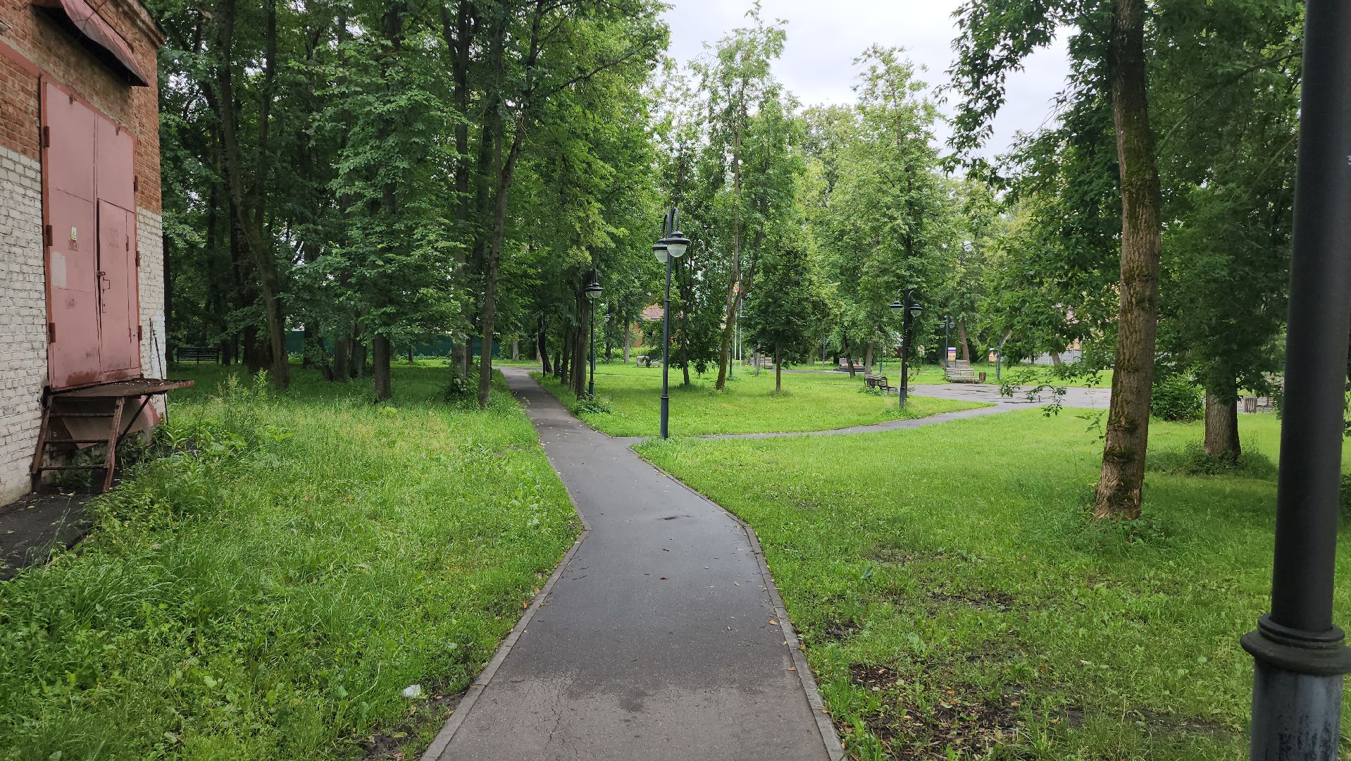 серпухов, выездная администрация, сквер имени володарского, благоустройство, школа 13,