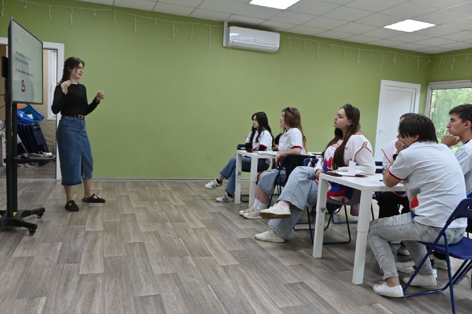 сергиев посад, день молодежи 2025, скитские пруды, танцы, йога, песни под гитару,