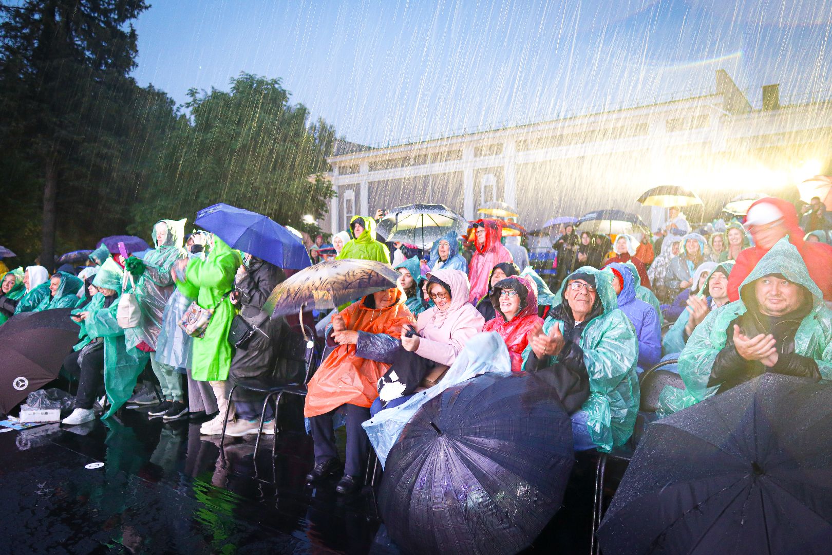 клин, общество, культура, фестиваль чайковского, черевички, геликон-опера,