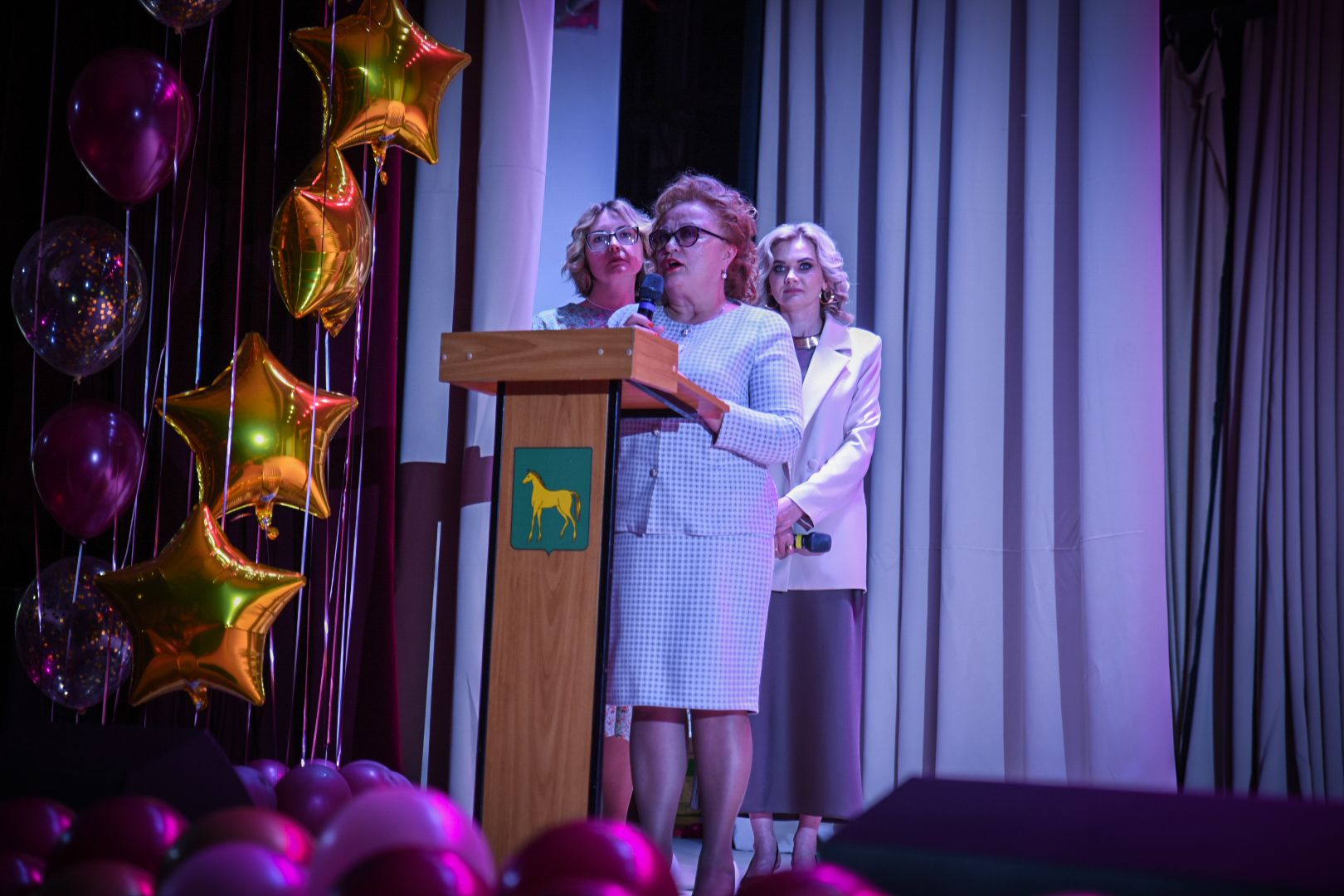 бронницы, выпускной 9-х классов, школа имени тимофеева в бронницах, бронницкие выпускники ,