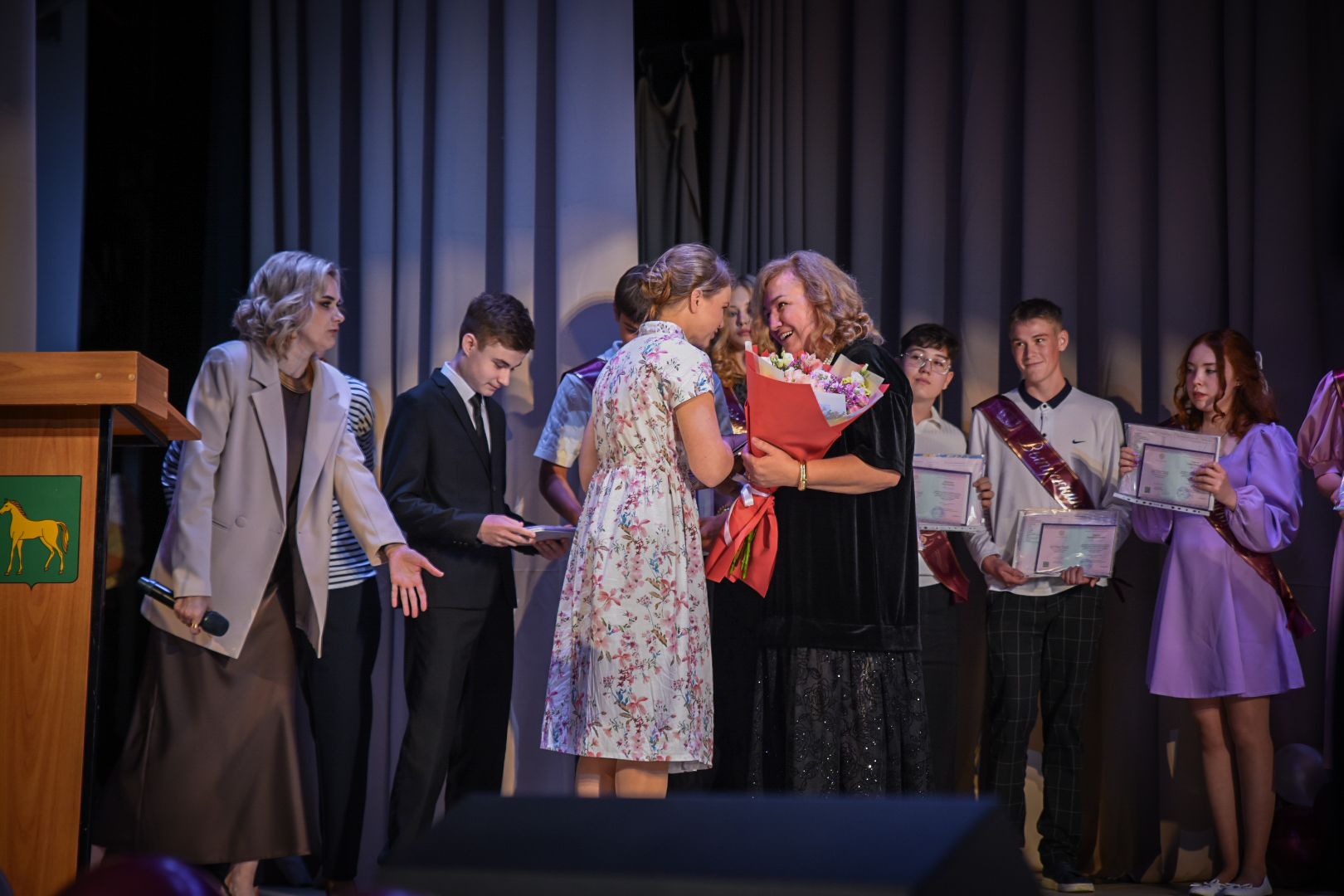 бронницы, выпускной 9-х классов, школа имени тимофеева в бронницах, бронницкие выпускники ,