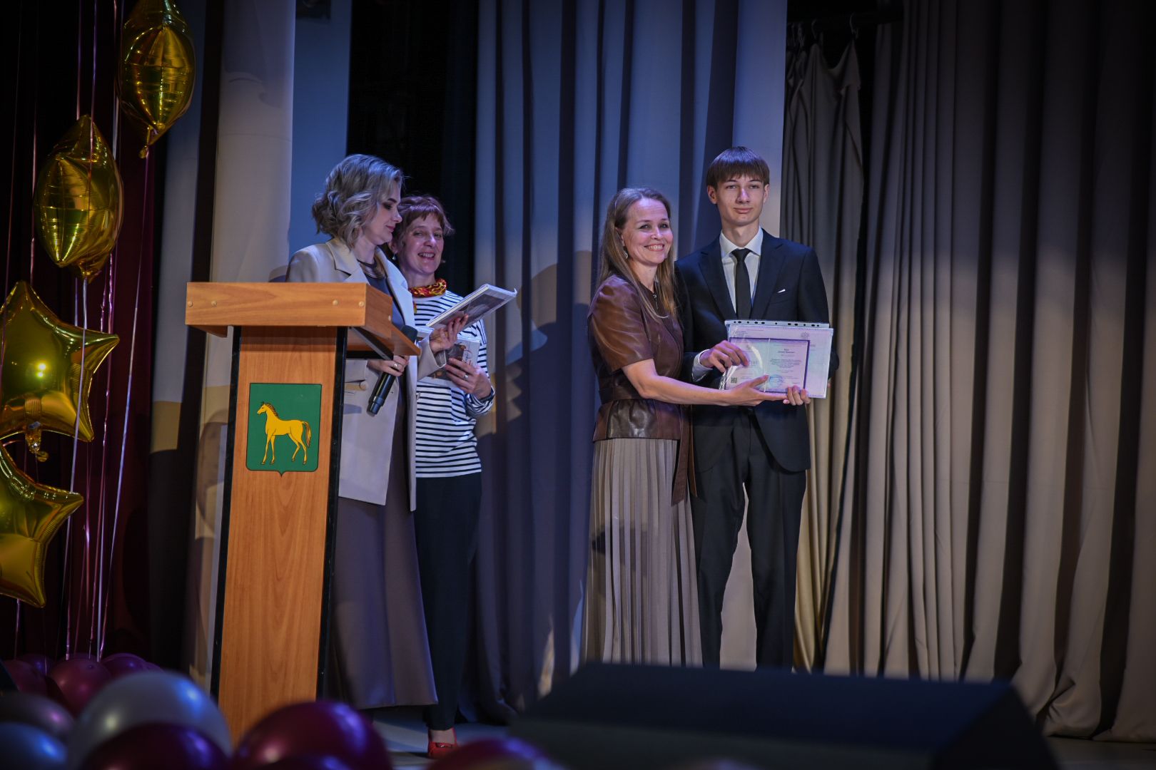 бронницы, выпускной 9-х классов, школа имени тимофеева в бронницах, бронницкие выпускники ,