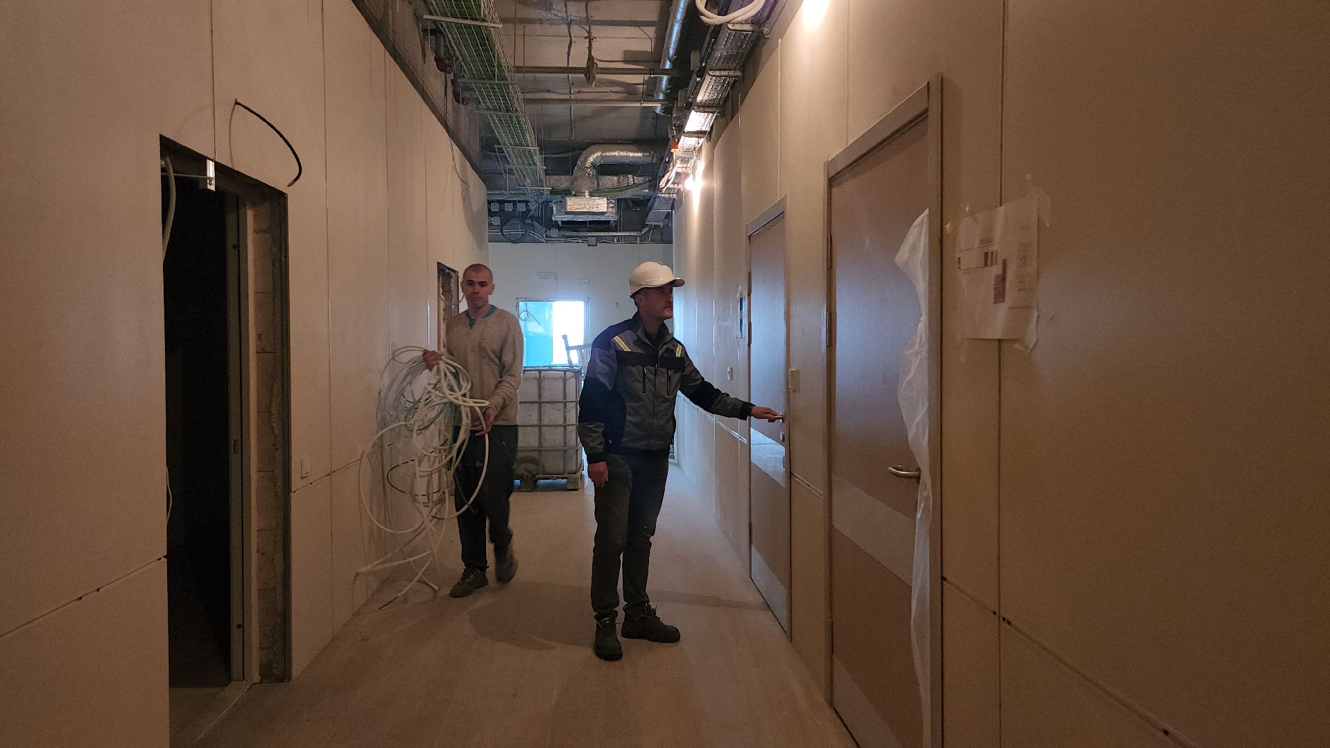 люберцы, новая поликлиника, поселок Октябрьский , строители,