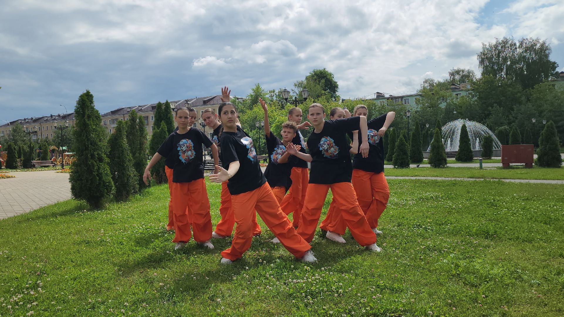 город танцует в парках, культура, танцевальный коллектив, лосино-петровский,