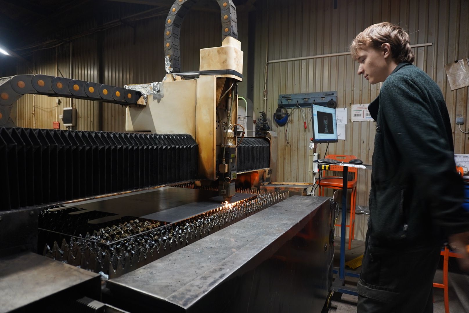 павловский  посад, экономика, специалисты,