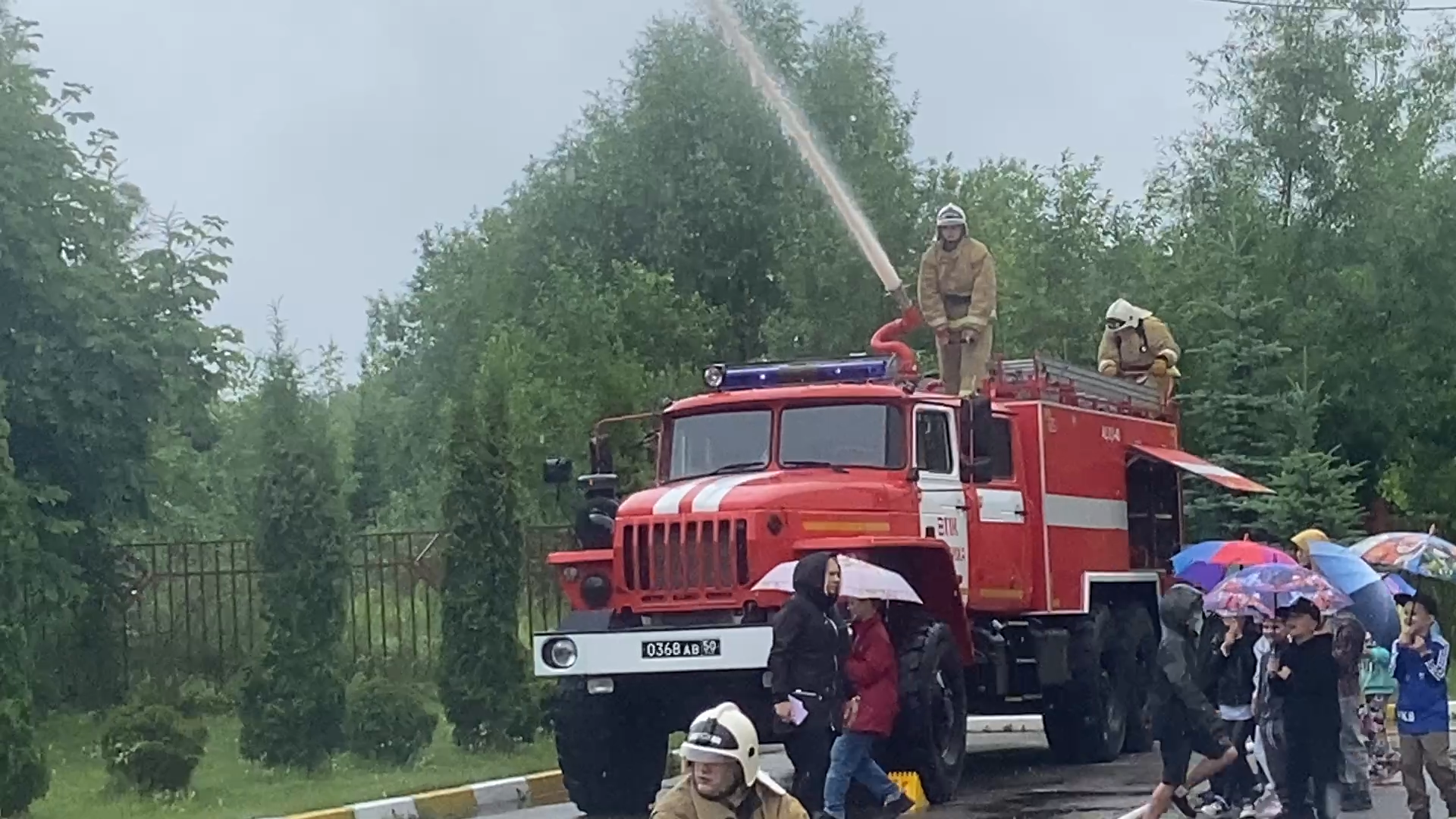 пожарная команда, власиха школа перспектива, летний лагерь , школьный летний лагерь, пожарный расчет,огнеборцы власихи,