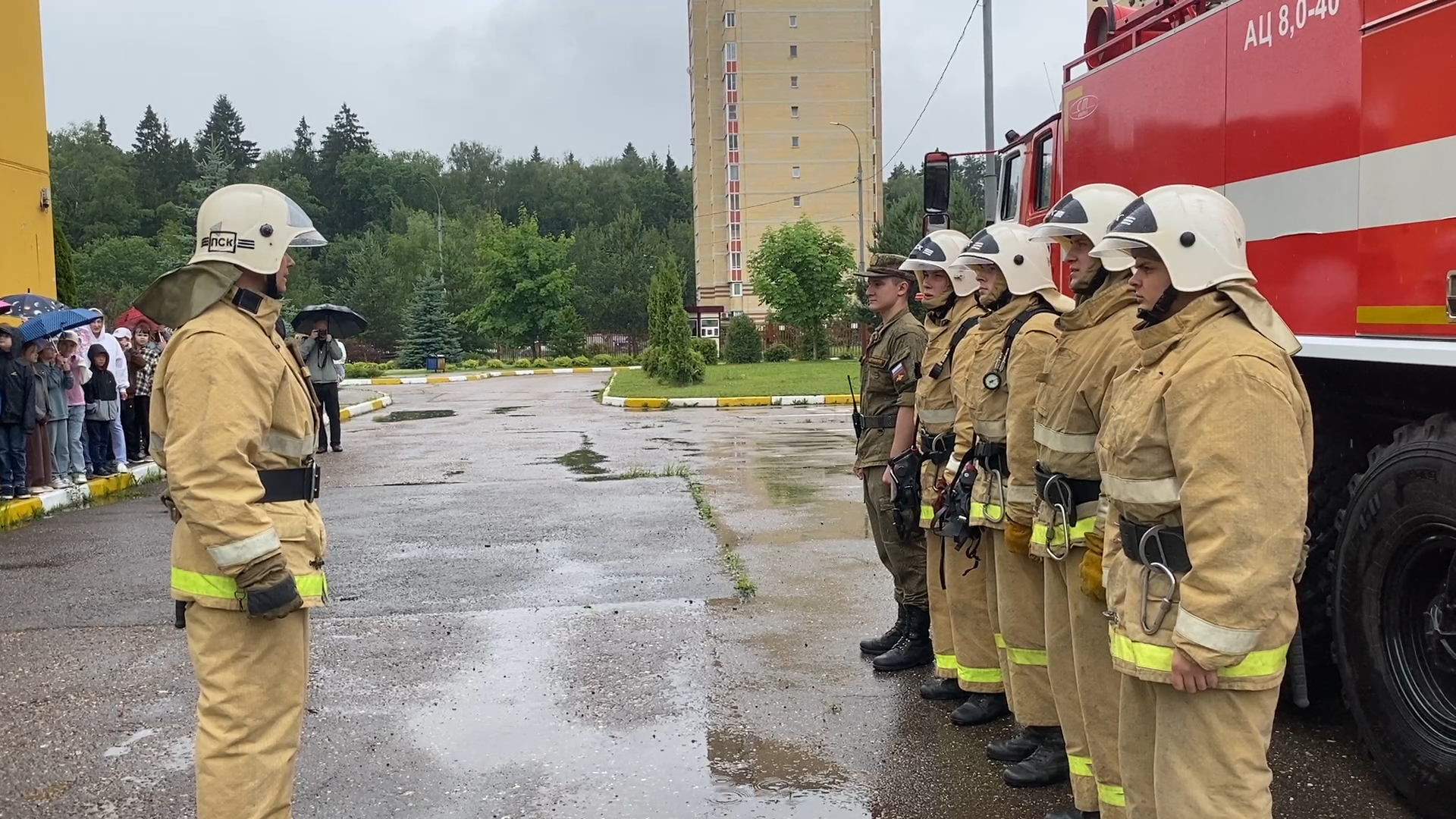 пожарная команда, власиха школа перспектива, летний лагерь , школьный летний лагерь, пожарный расчет,огнеборцы власихи,