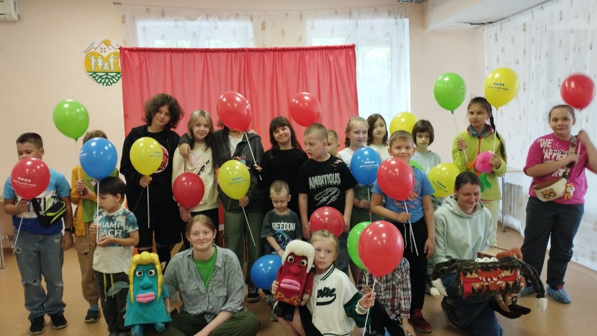 ивантеевка, дети с овз, кукольный спекаткль, благотворители, волонтеры,представление,