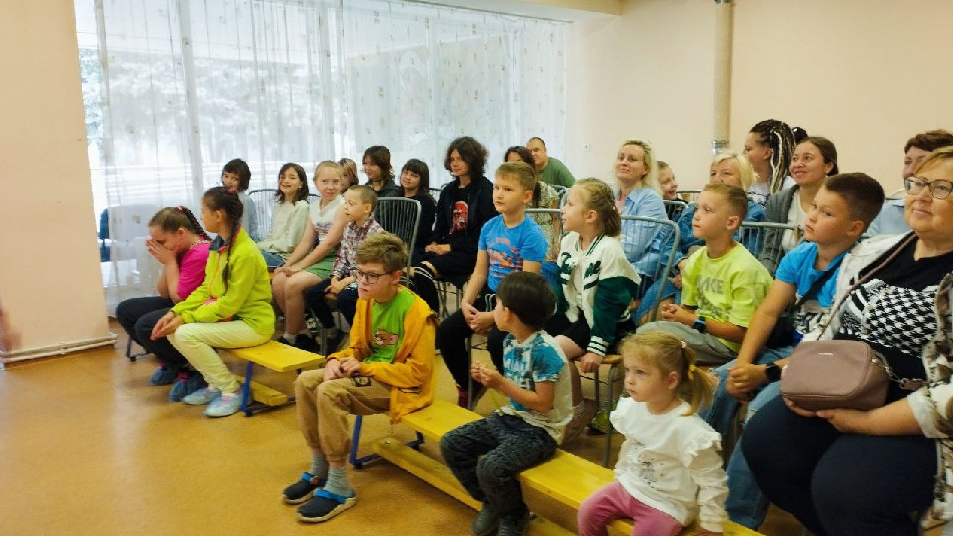 ивантеевка, дети с овз, кукольный спекаткль, благотворители, волонтеры,представление,