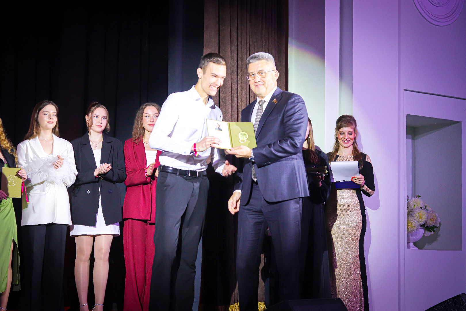 клин, общество, образование, бал медалистов,