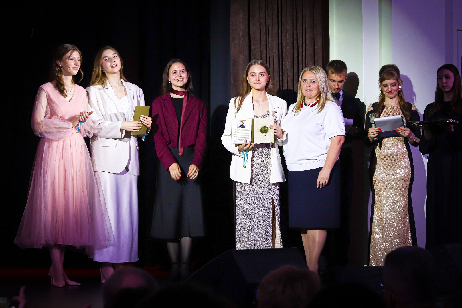 клин, общество, образование, бал медалистов,