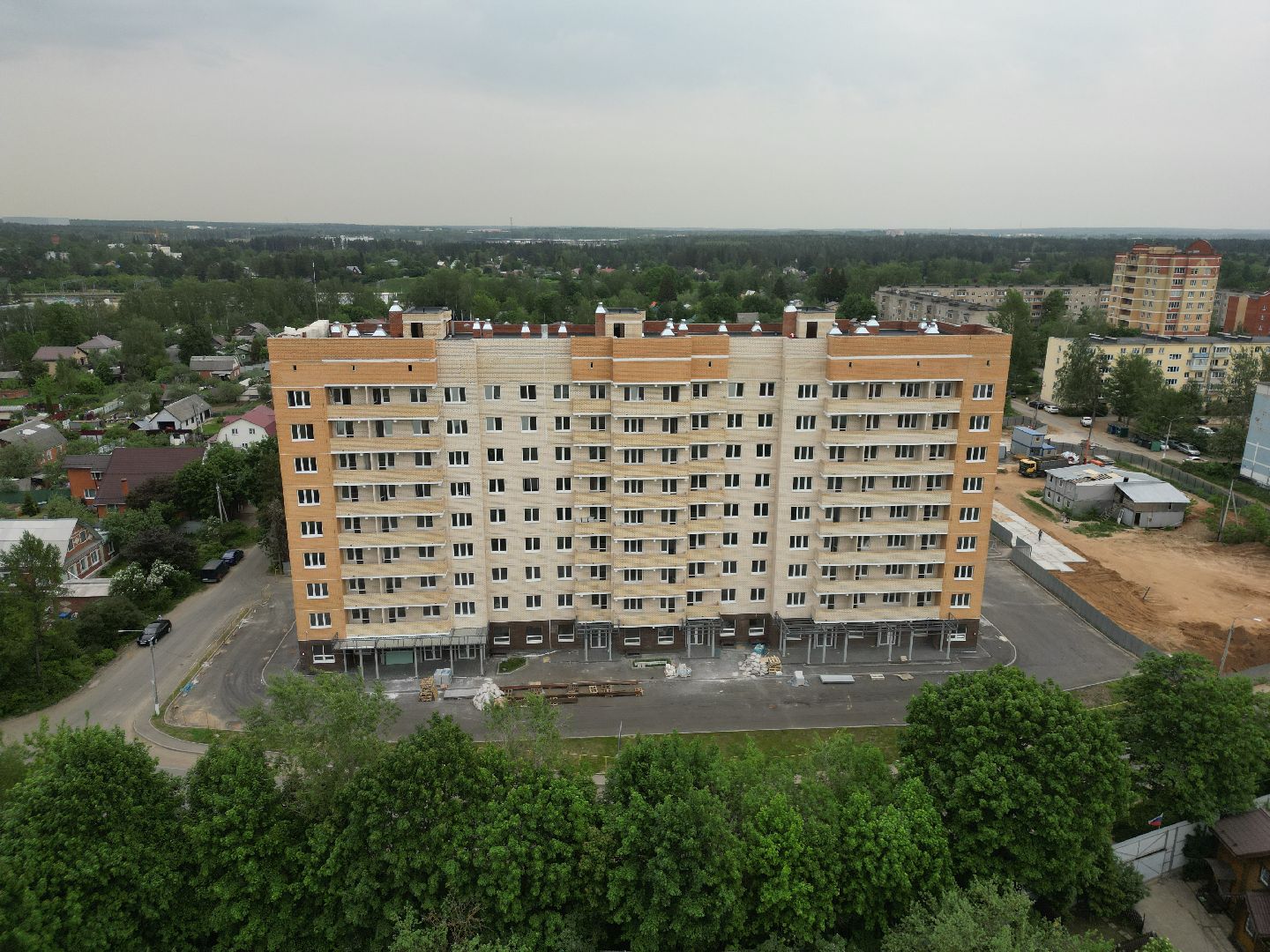 видео с коптера, дом для переселенцев солнечногорск, переселение из аварийного жилья,