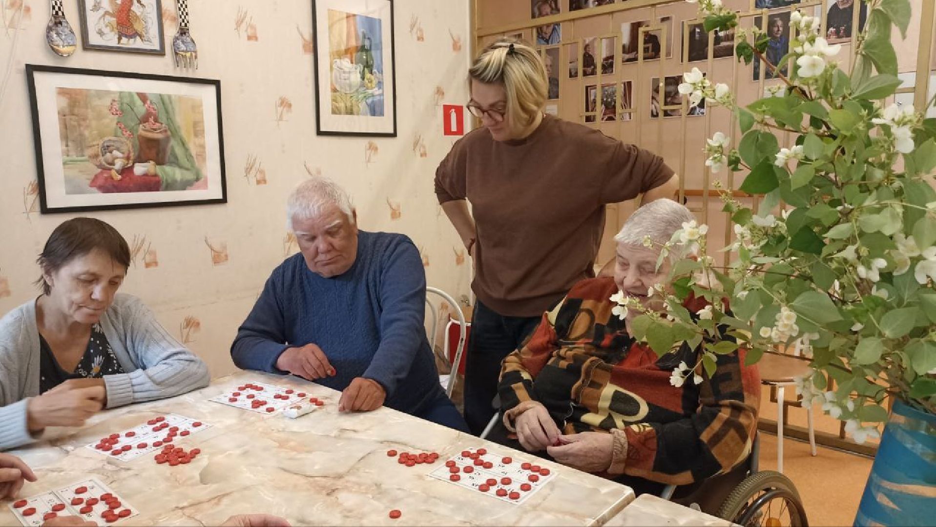 вертикалки, ивантеевка, дом доброты,интернат, пожилые люди, нежный бизнес, благотворительность,чаепитие, подарки,