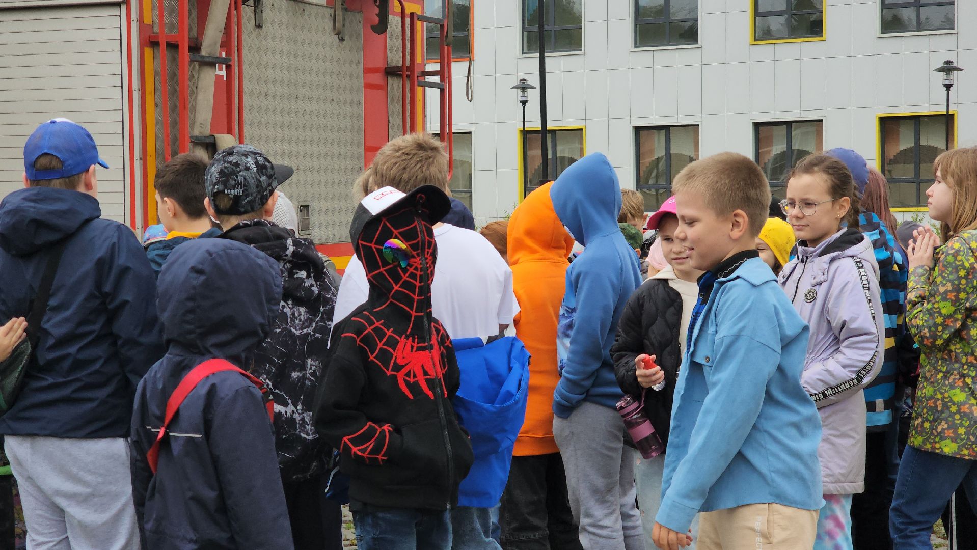 Мастер-класс от пожарных,  Пожарные , Лобня, школьный летний лагерь,пожарная служба,