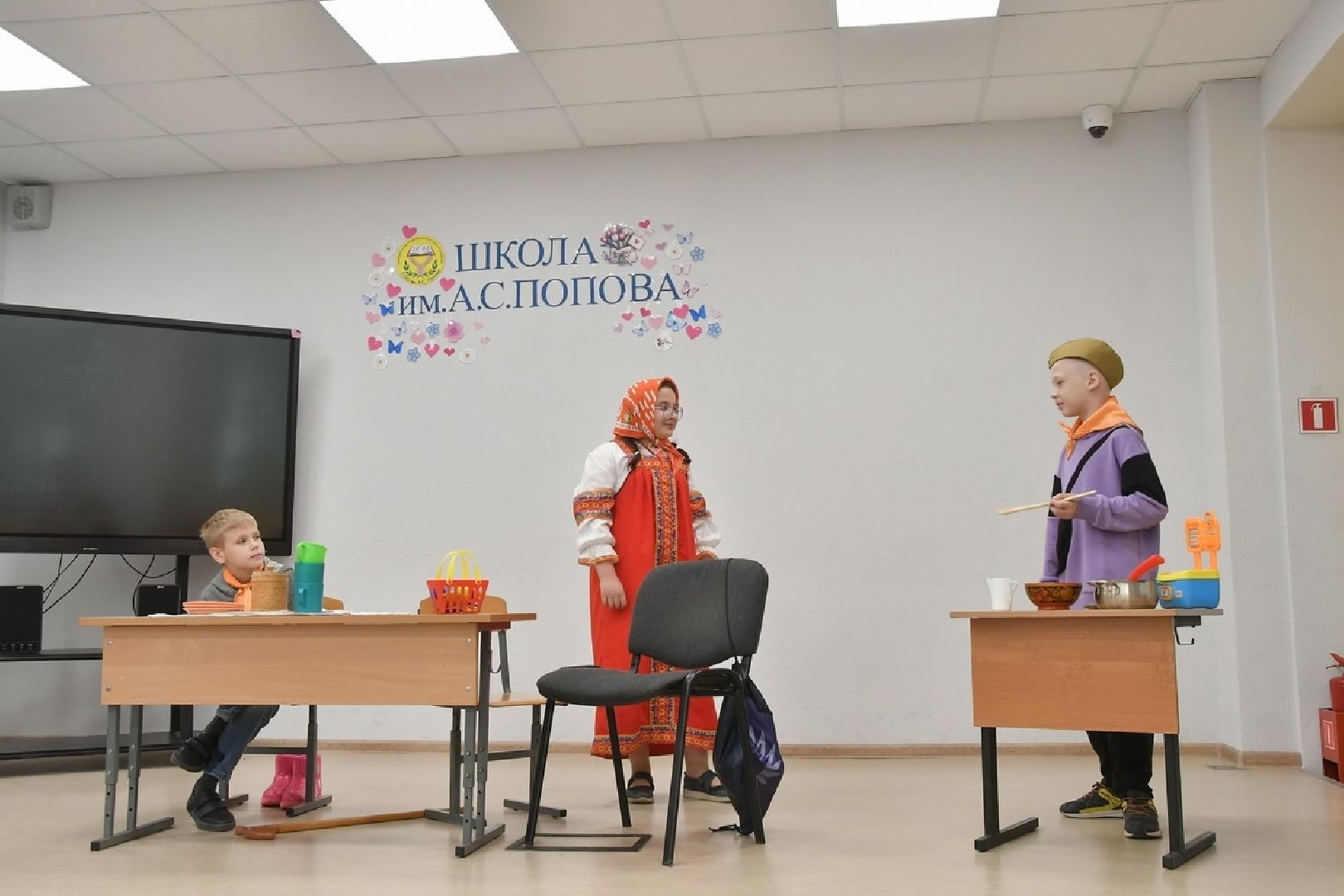 летний лагерь, школа попова, власиха поповка, занятия с детьми, школьный театр,