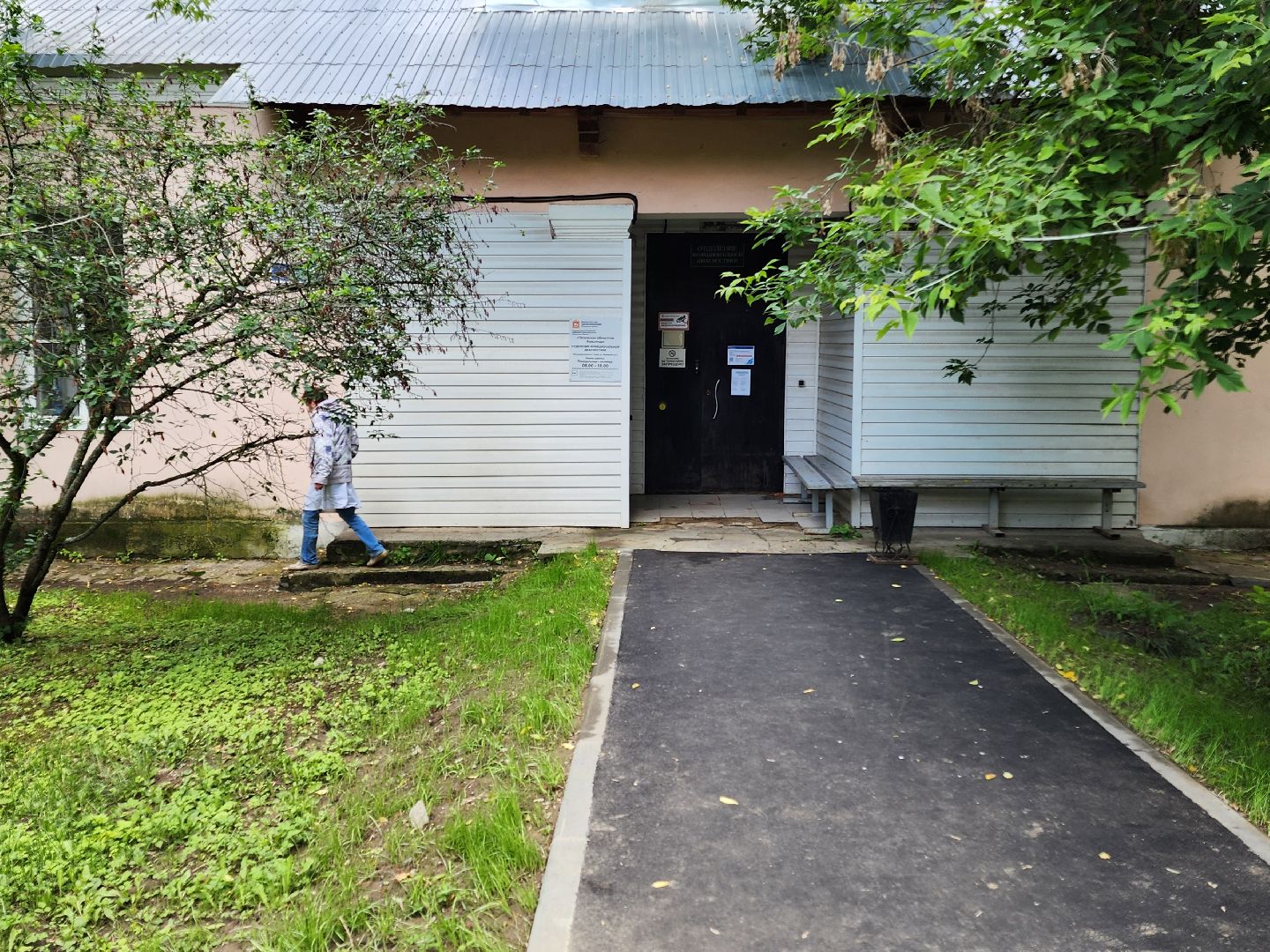 чехов, взрослая поликлиника, ремонт, переезд врачей, кабинет неотложной помощи, новый адрес, пионерская 8, кабинет экг, спирометрия, график работы, запись,