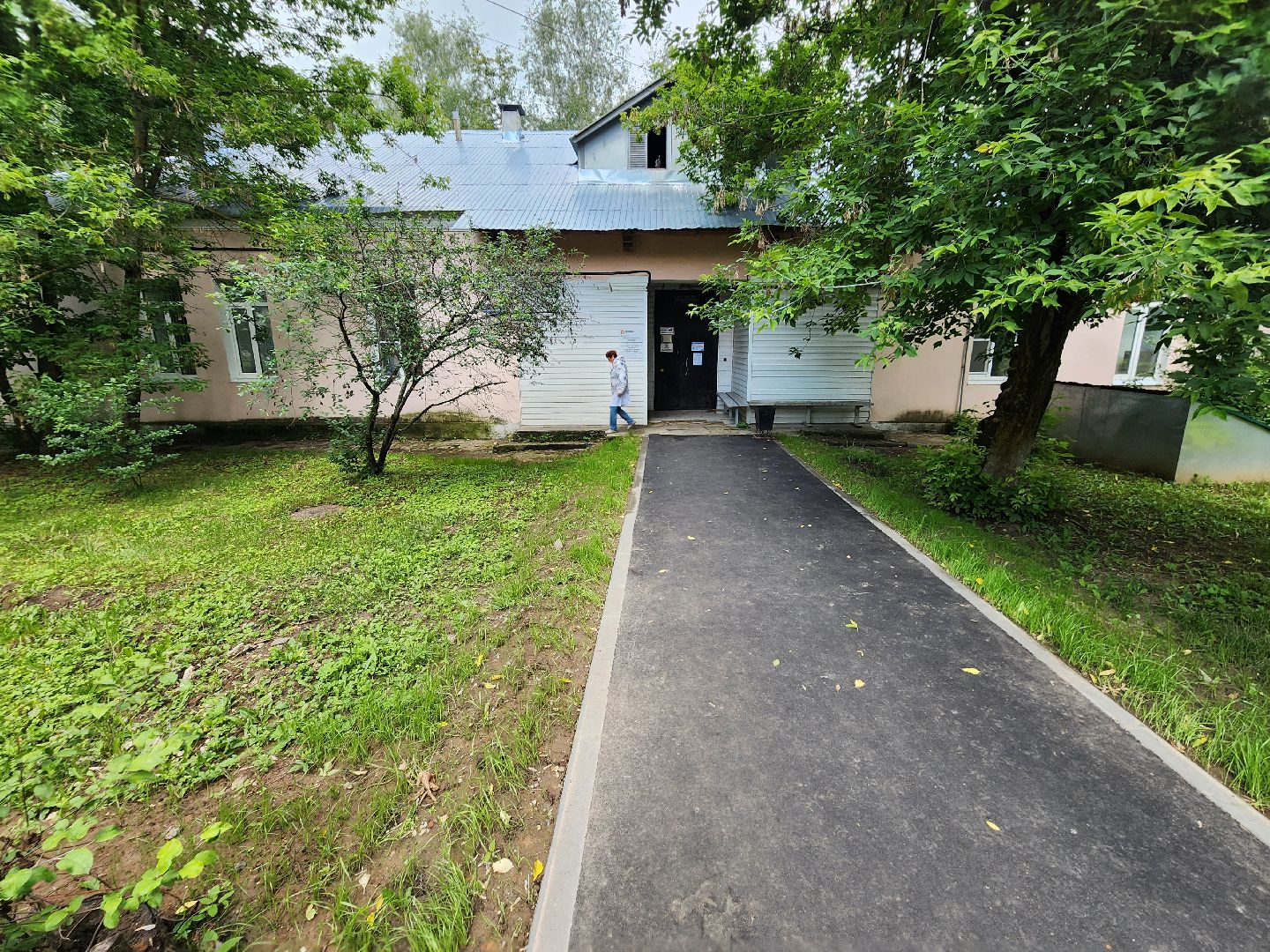 чехов, взрослая поликлиника, ремонт, переезд врачей, кабинет неотложной помощи, новый адрес, пионерская 8, кабинет экг, спирометрия, график работы, запись,