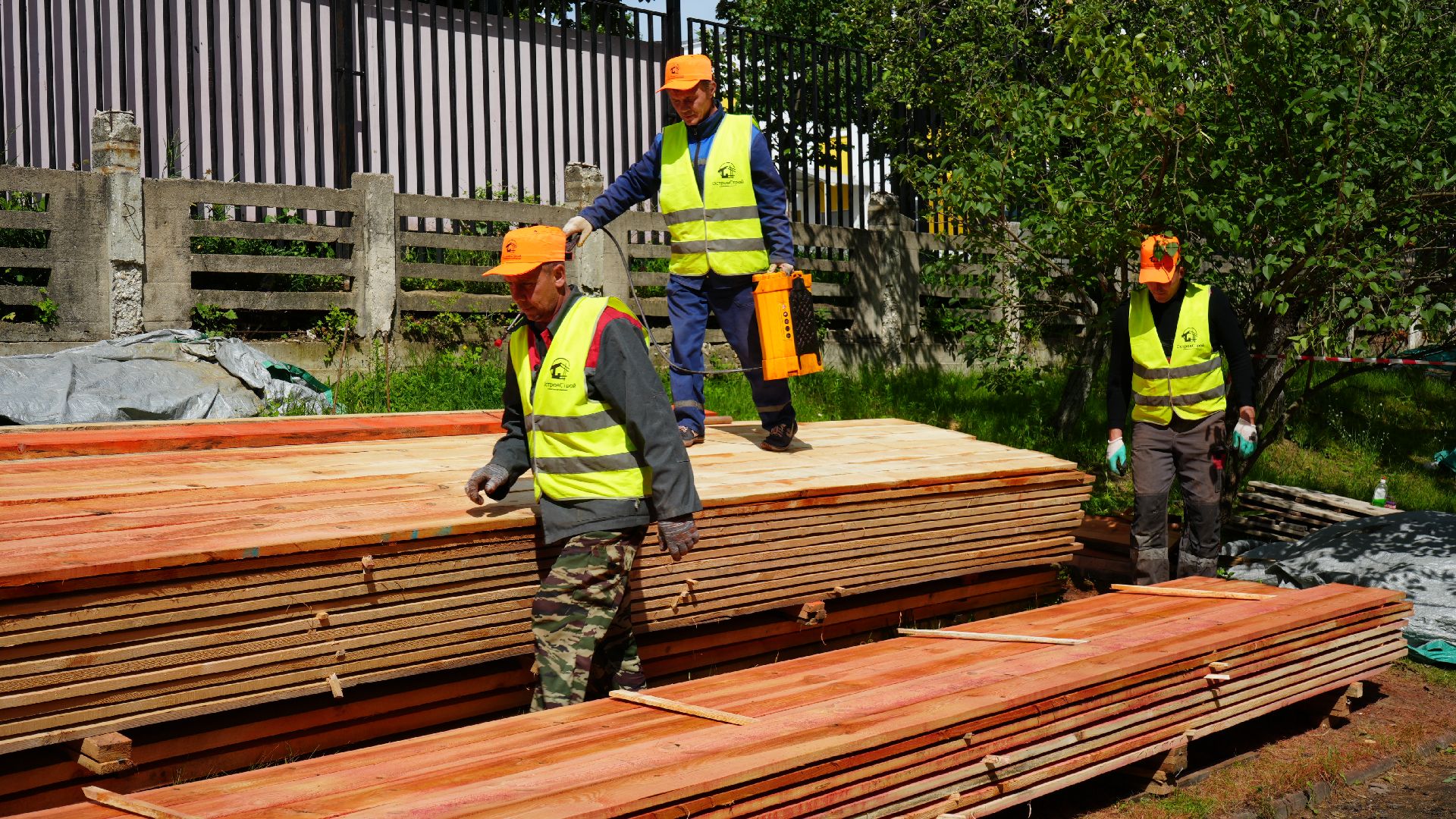 ремонт крыши ,