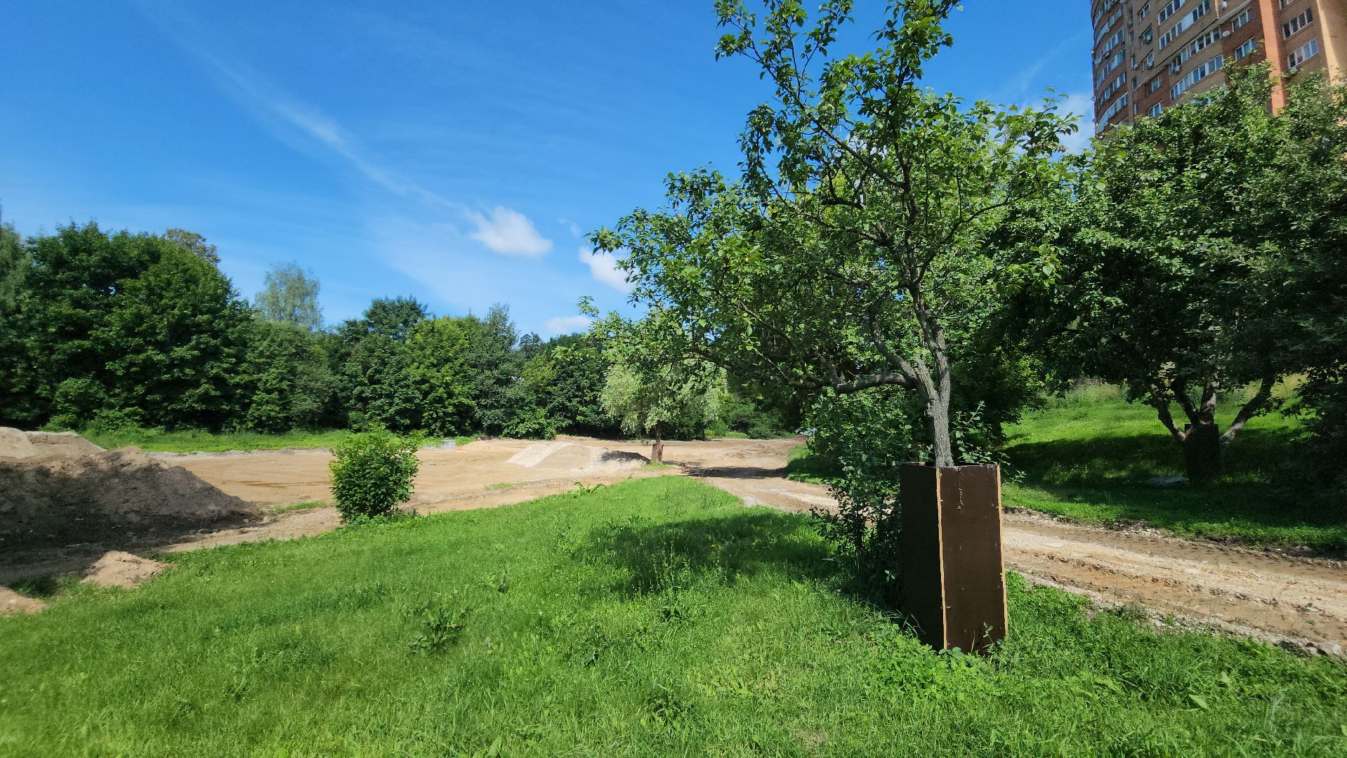 красногорск, яблоневый сквер, благоустойство,