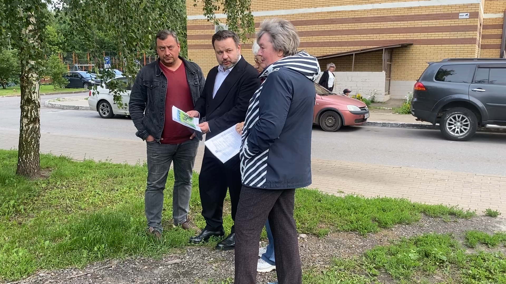 благоустройство территории, власиха благоустройство, микрорайон школьный, власиха школьный, обращения жителей, выездная администрация,