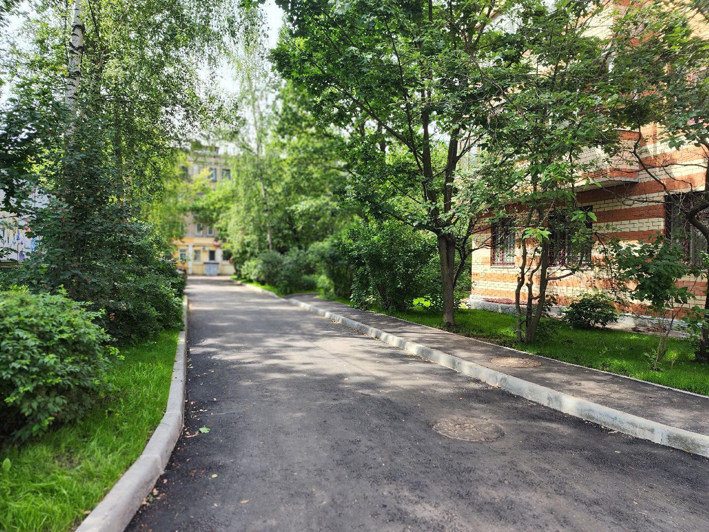 королёв,  благоустройство , обновленный двор на грабина,