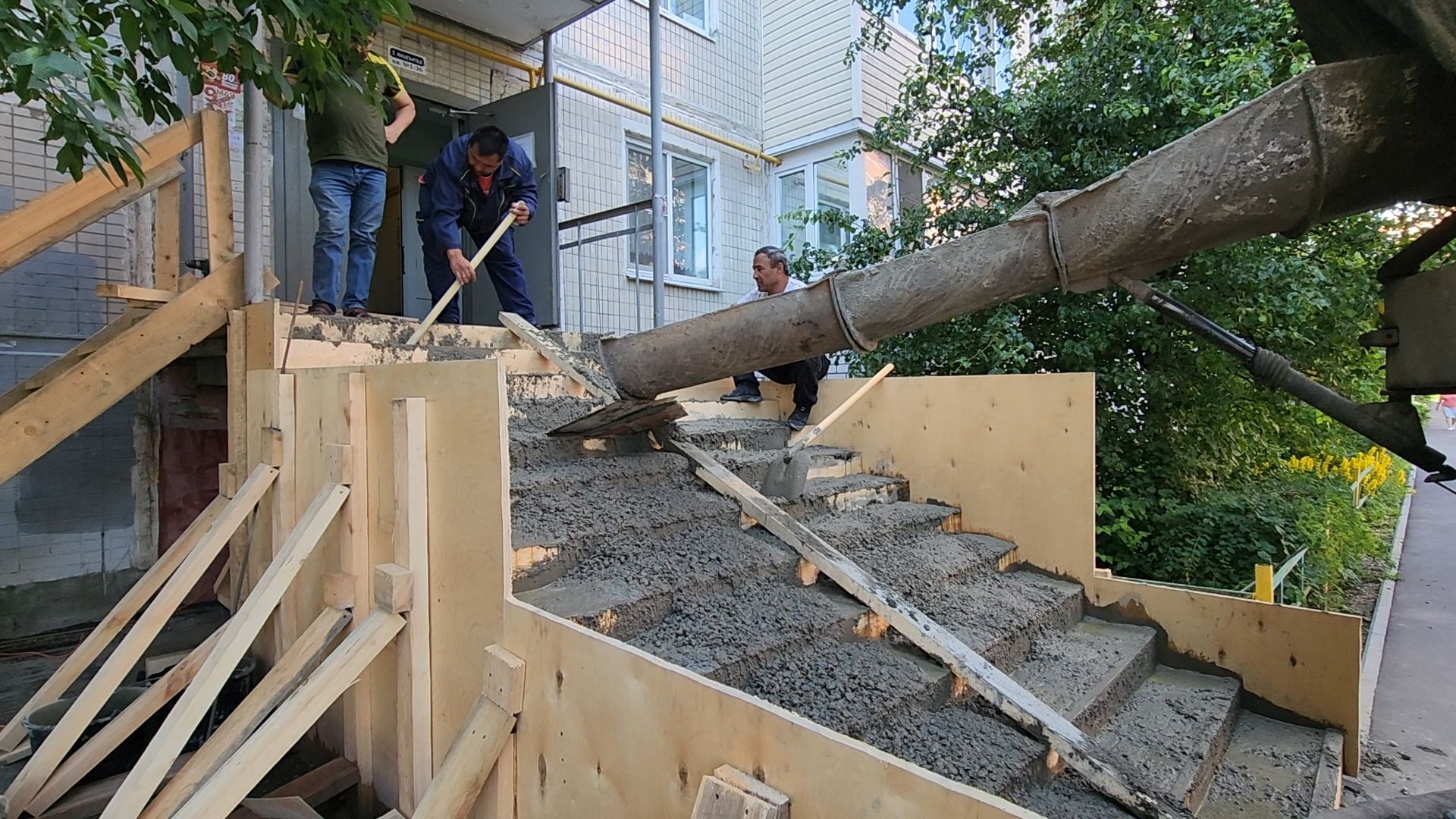 солнечногорск, улица военный городок, ремонт лестницы, ук выстрел,