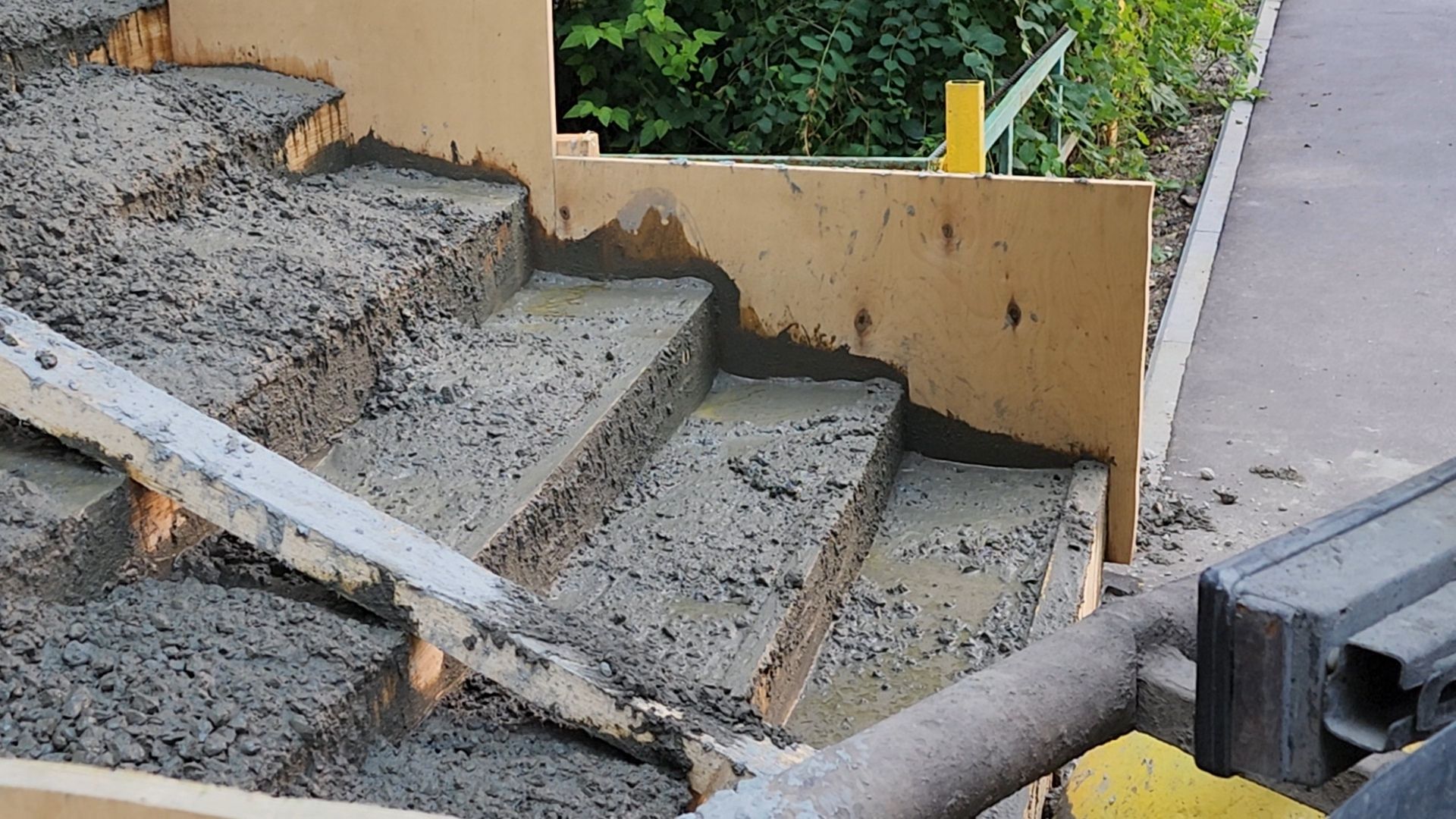 солнечногорск, улица военный городок, ремонт лестницы, ук выстрел,