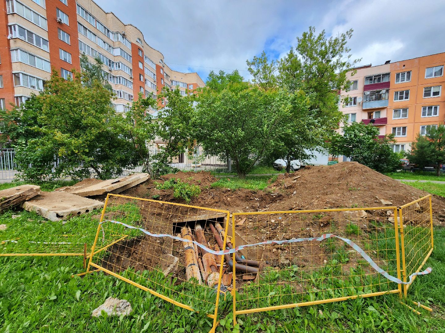 чехов, вишневый бульвар, улица чехова, ремонт теплотрассы, горячее водоснабжение, замена труб, передовая система теплоснабжения, уникальная ППУ изоляция, система контроля, госпрограмма московской области, развитие инженерной инфраструктуры и энергоэффективности,губернатор подмосковья,