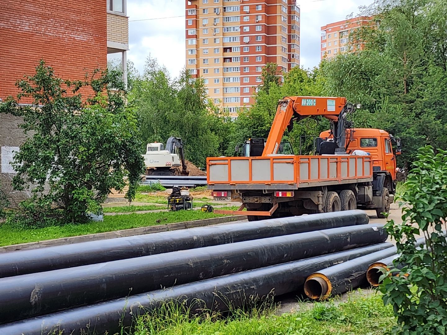 чехов, вишневый бульвар, улица чехова, ремонт теплотрассы, горячее водоснабжение, замена труб, передовая система теплоснабжения, уникальная ППУ изоляция, система контроля, госпрограмма московской области, развитие инженерной инфраструктуры и энергоэффективности,губернатор подмосковья,