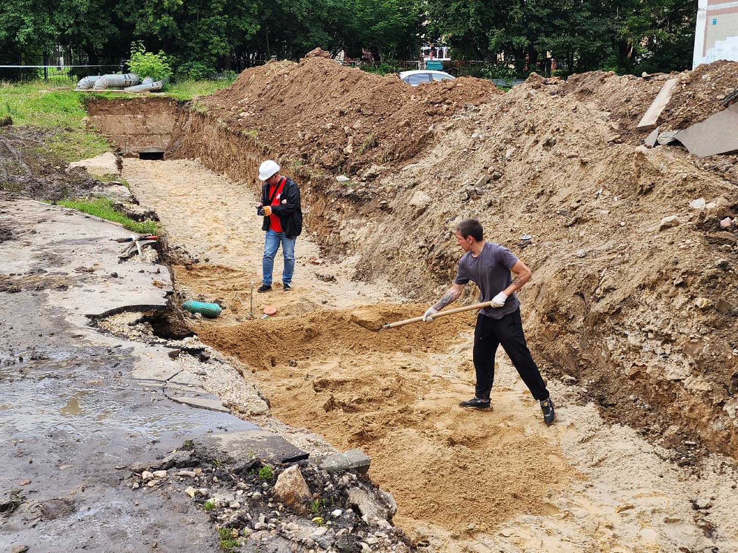 чехов, вишневый бульвар, улица чехова, ремонт теплотрассы, горячее водоснабжение, замена труб, передовая система теплоснабжения, уникальная ППУ изоляция, система контроля, госпрограмма московской области, развитие инженерной инфраструктуры и энергоэффективности,губернатор подмосковья,