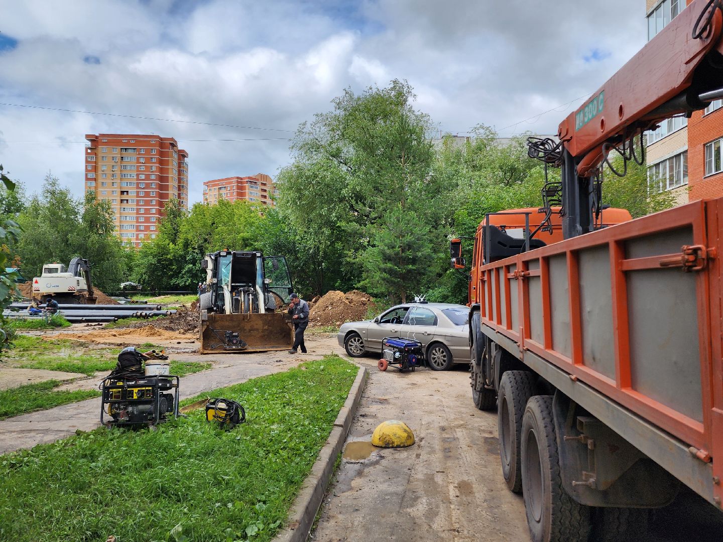 чехов, вишневый бульвар, улица чехова, ремонт теплотрассы, горячее водоснабжение, замена труб, передовая система теплоснабжения, уникальная ППУ изоляция, система контроля, госпрограмма московской области, развитие инженерной инфраструктуры и энергоэффективности,губернатор подмосковья,